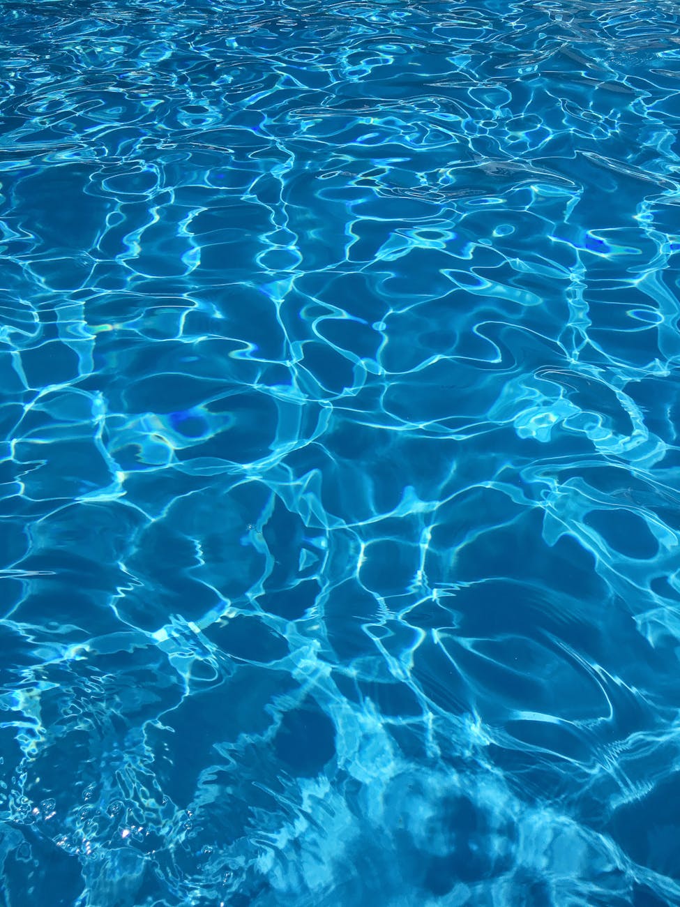 Top 5 Tips to Keep Your Pool Sparkling Clean in Jeddah
